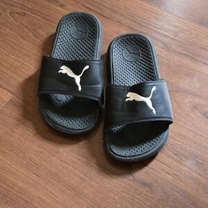 Puma Black Sandals Sleek Comfort Flip Flops